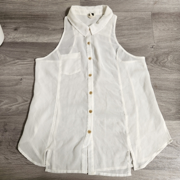 We the Free Cream Top M Button Down Sleeveless Sheer Lagenlook Lightweight Flowy - Picture 8 of 15
